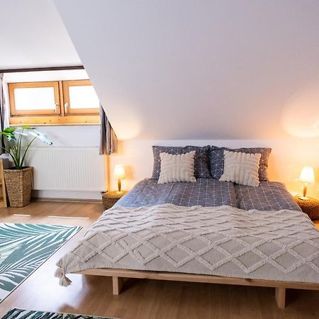 Sziklai Apartman Veszprém Екстериор снимка