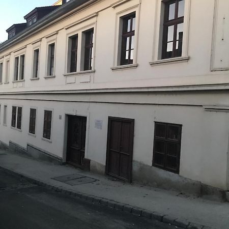 Sziklai Apartman Veszprém Екстериор снимка